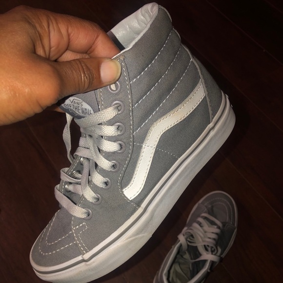 Vans - Picture 1 of 9